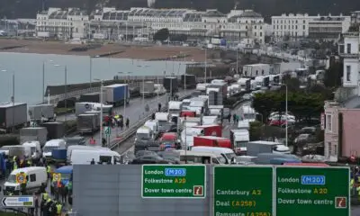 chauffeurs-routiers-en-angleterre-:-ceux-qui-passent-et-ceux-qui-restent-coinces