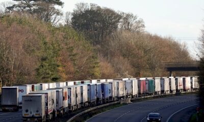 pour-les-routiers-coinces-a-douvres,-la-fin-du-cauchemar-de-noel