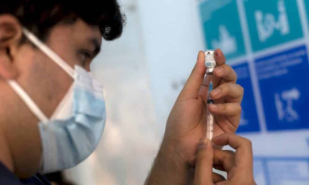 nouveaux-confinements-a-la-veille-des-premieres-vaccinations-dans-l&rsquo;ue