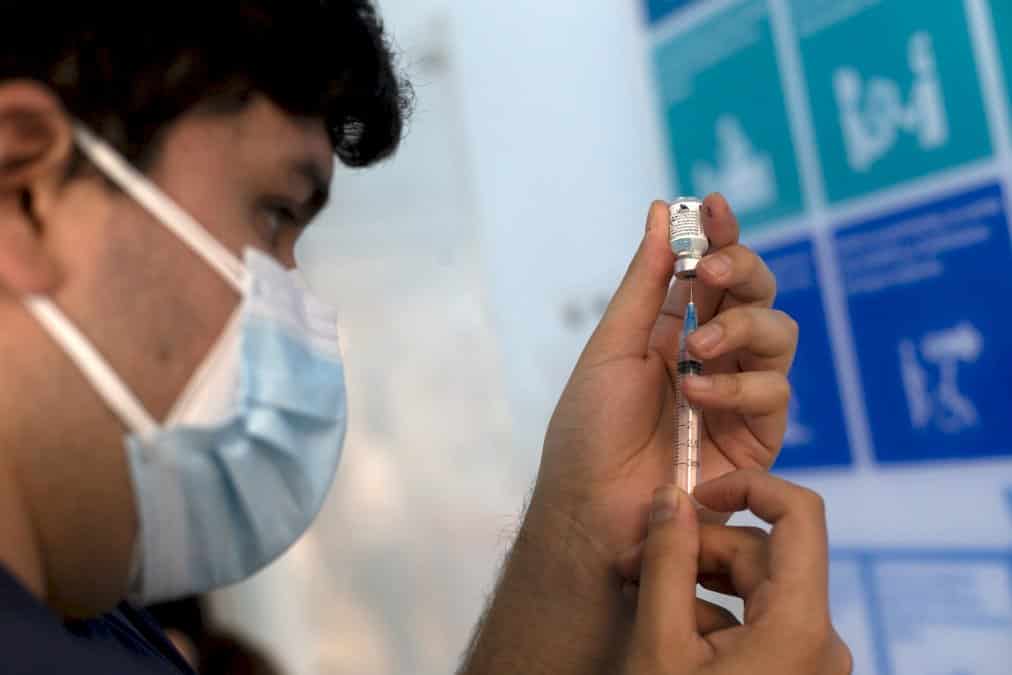 nouveaux-confinements-a-la-veille-des-premieres-vaccinations-dans-l&rsquo;ue