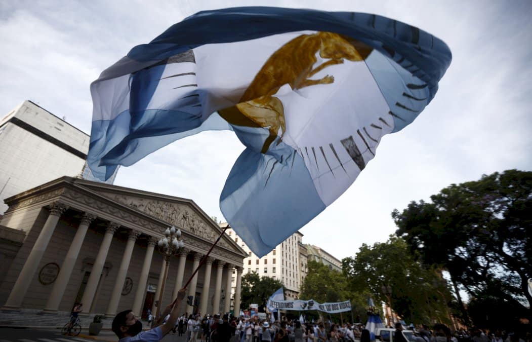 argentine:-tres-divise,-le-senat-se-prononce-sur-la-legalisation-de-l&rsquo;avortement