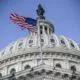 claque-inedite-pour-trump-au-congres,-qui-balaie-son-veto-sur-le-budget-de-la-defense