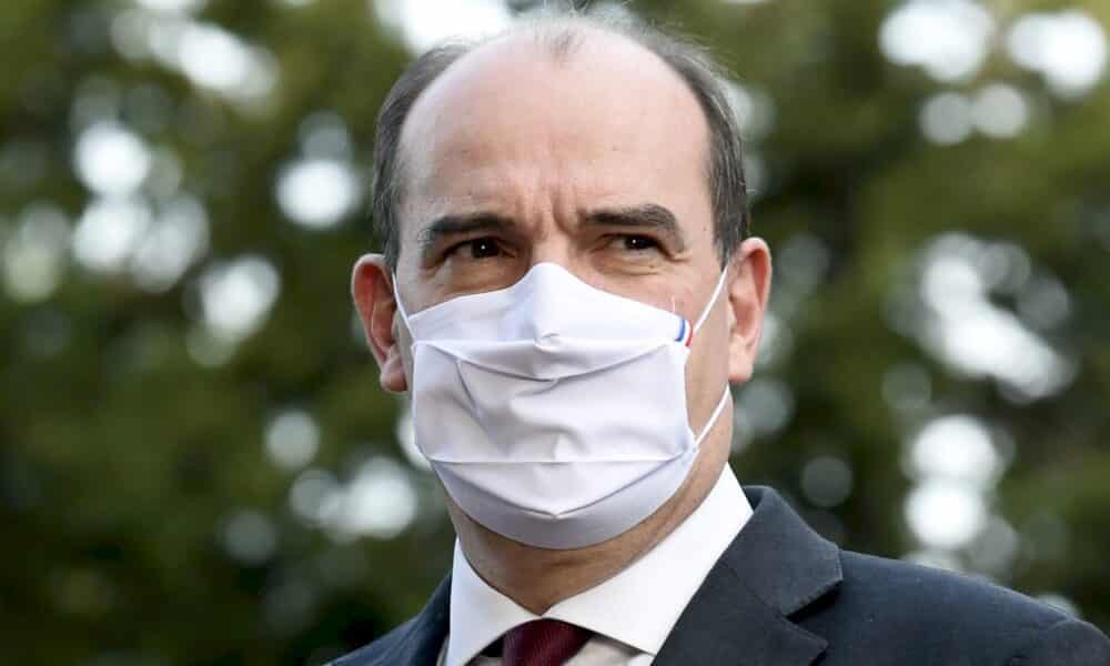 covid-19,-vaccins:-le-gouvernement-promet-de-la-« visibilite »