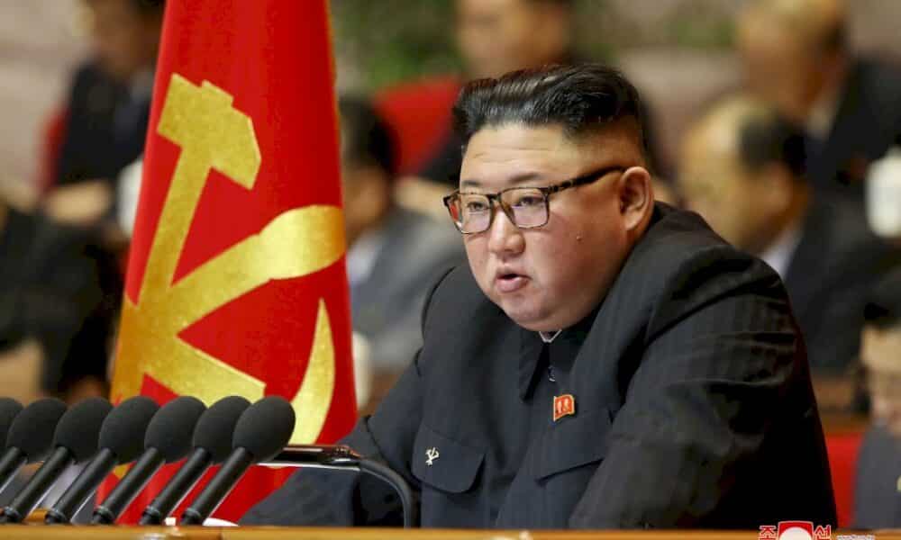 coree-du-nord:-kim-promet-de-renforcer-les-capacites-militaires-du-pays