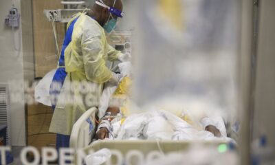 « tant-de-morts »:-un-hopital-de-los-angeles-au-coeur-de-la-tourmente-du-covid-19