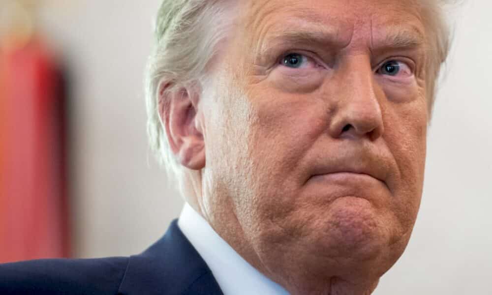 son-compte-twitter-suspendu,-trump-plus-seul-que-jamais