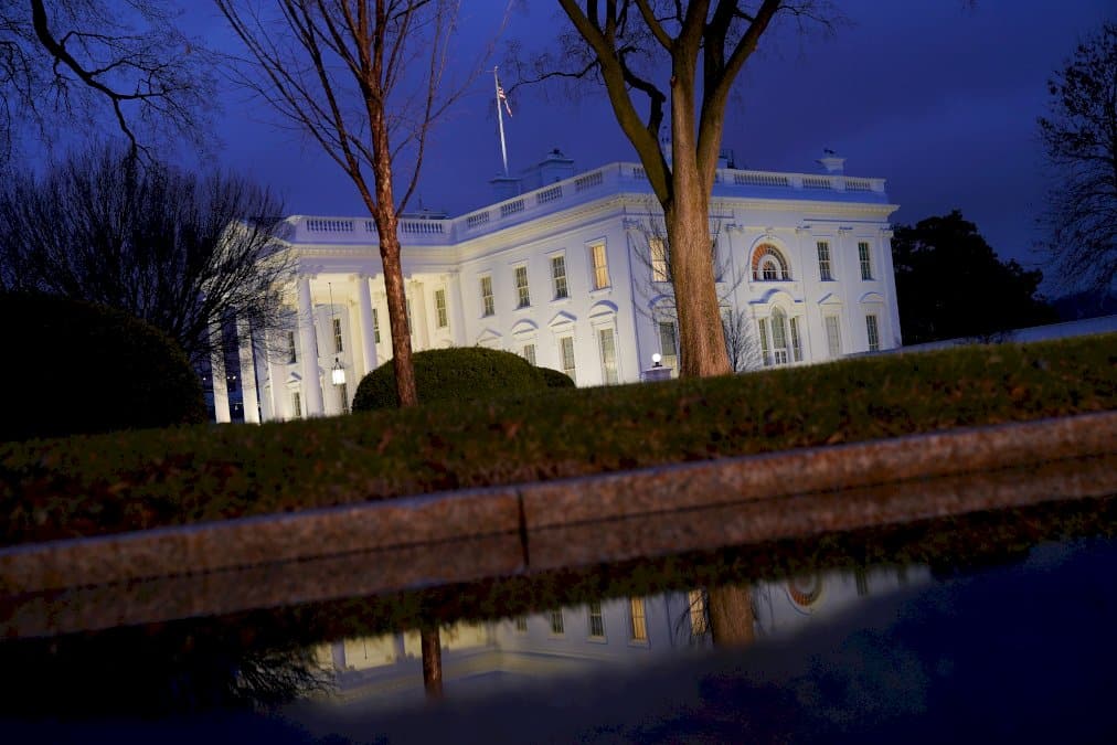 les-democrates-prets-a-degainer-l&rsquo;arme-de-l' »impeachment »-pour-chasser-trump