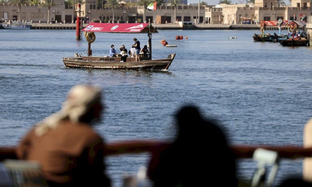 en-pleine-pandemie,-dubai-attire-les-touristes-fuyant-les-confinements