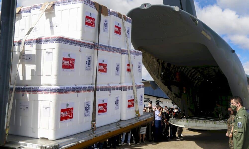 virus:-acceleration-des-campagnes-de-vaccination,-40-millions-de-doses-administrees