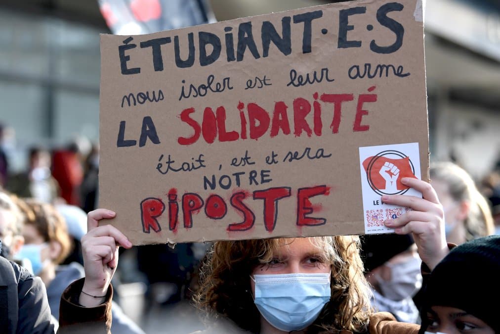 « on-se-sent-abandonnes »:-des-etudiants-manifestent-a-travers-la-france