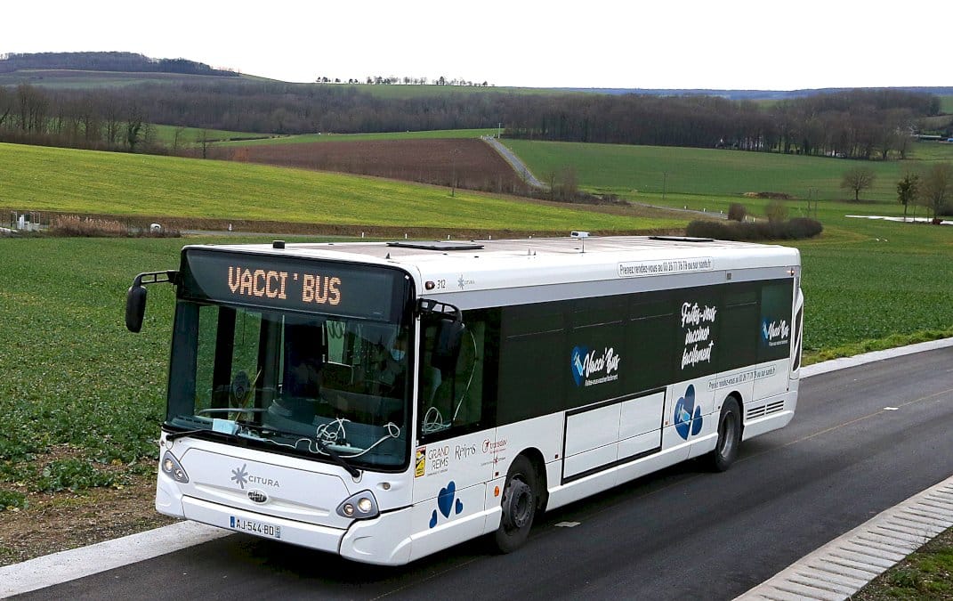 dans-la-marne,-un-« vacci-bus »-a-la-rencontre-des-personnes-agees