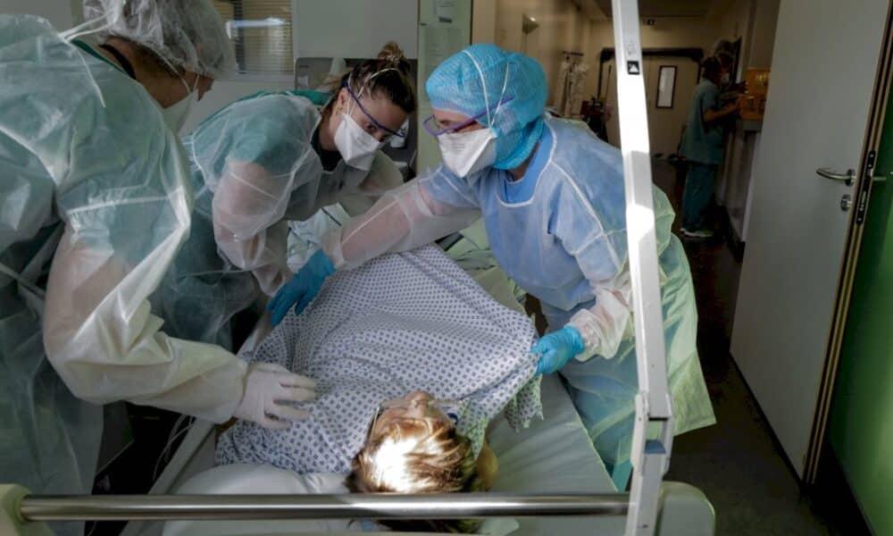 covid-19-:-le-gouvernement-va-devoir-trancher-sur-un-troisieme-confinement