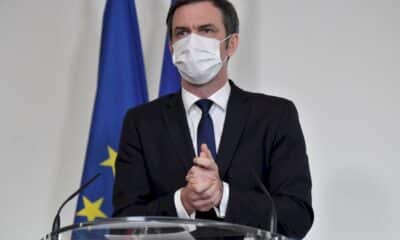 covid-19:-l&rsquo;executif-veut-prendre-son-temps-avant-un-eventuel-confinement