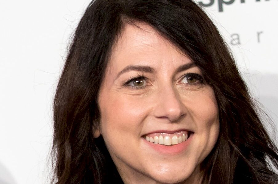 avec-les-milliards-d&rsquo;amazon,-l&rsquo;ex-femme-de-jeff-bezos-secoue-le-monde-de-la-philanthropie