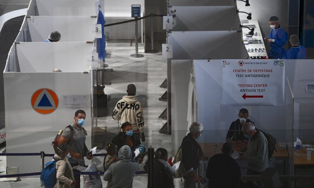 covid-19:-la-france-sur-la-ligne-de-la-crete