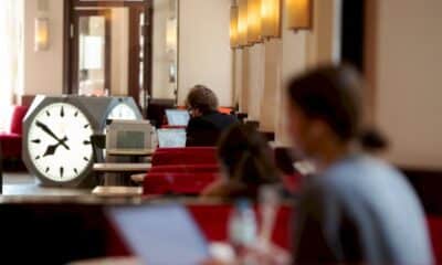 les-celebres-cafes-viennois,-refuge-des-etudiants-confines