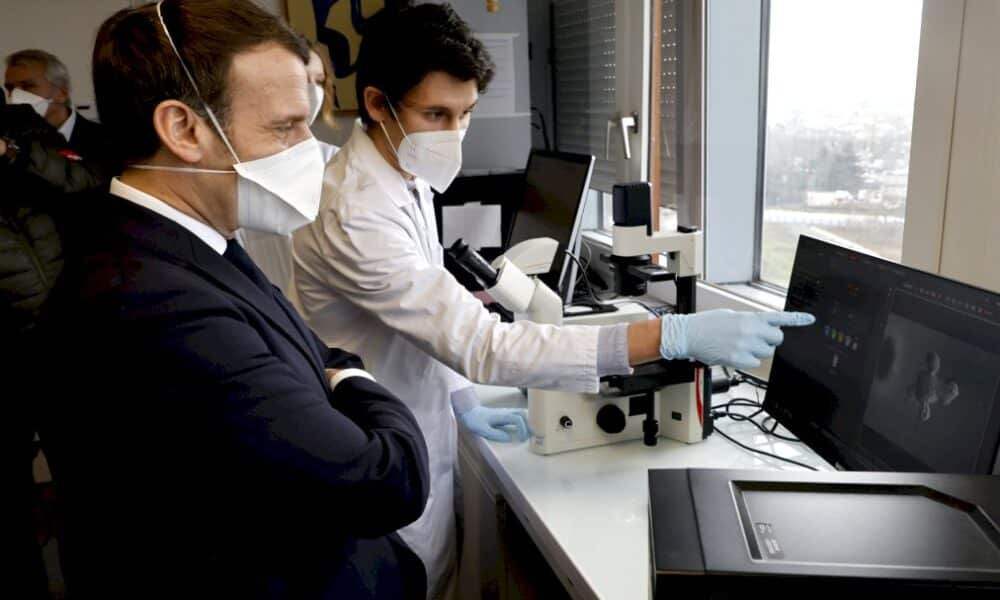 plan-cancer:-macron-veut-ameliorer-la-prevention-du-tabac-et-de-l&rsquo;exces-d&rsquo;alcool