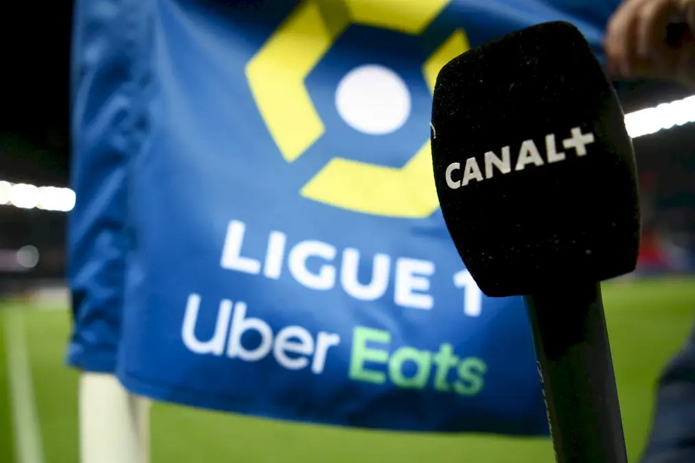 l1:-apres-le-bol-d’air-canal+,-le-foot-francais-renvoye-a-ses-finances