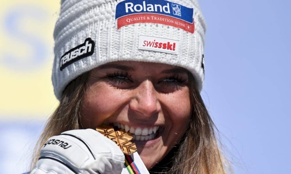 ski-alpin:-corinne-suter,-madame-mondiaux,-frappe-encore-en-descente-a-cortina-d&rsquo;ampezzo