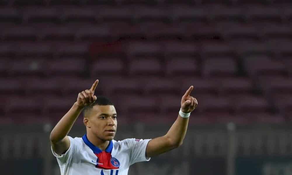 c1:-mbappe-et-le-psg-chassent-les-fantomes-a-barcelone