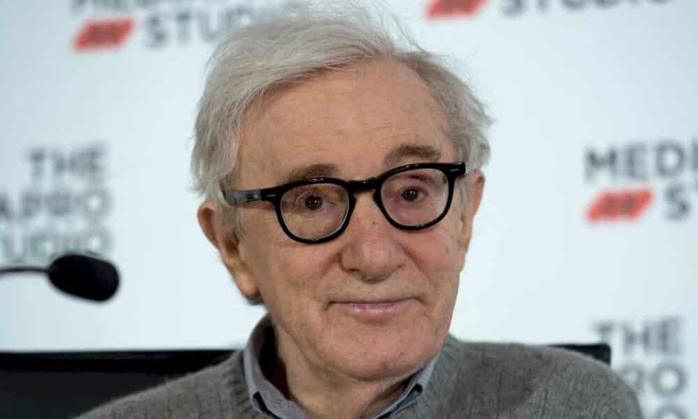 « allen-v.-farrow »,-documentaire-fleuve-accablant-pour-woody-allen