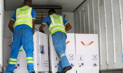 le-ghana-recoit-la-premiere-livraison-mondiale-de-vaccins-gratuits-covax