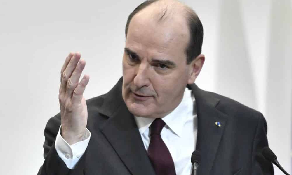 covid-19:-une-partie-de-la-france-en-sursis,-le-gouvernement-juge-trop-attentiste