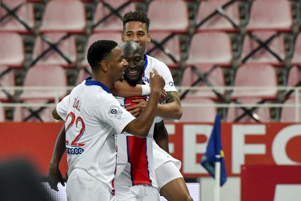 l1-:-paris-n&rsquo;a-pas-eu-a-se-forcer-a-dijon