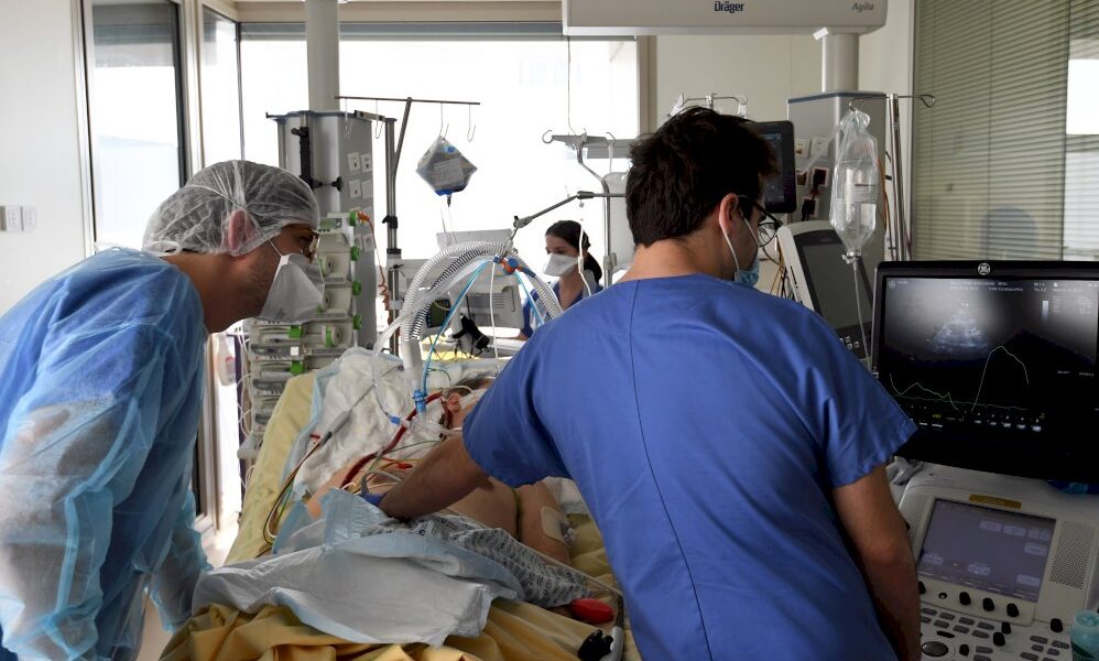 coronavirus:-l&rsquo;ue-veut-accelerer-sur-les-vaccins,-les-etats-unis-accusent-la-russie