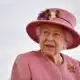 harry-et-meghan:-la-reine-tend-une-main…-ferme