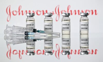 la-pandemie-a-un-an,-le-danemark-suspend-le-vaccin-astrazeneca