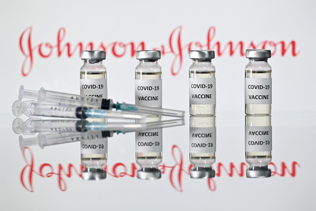 la-pandemie-a-un-an,-le-danemark-suspend-le-vaccin-astrazeneca