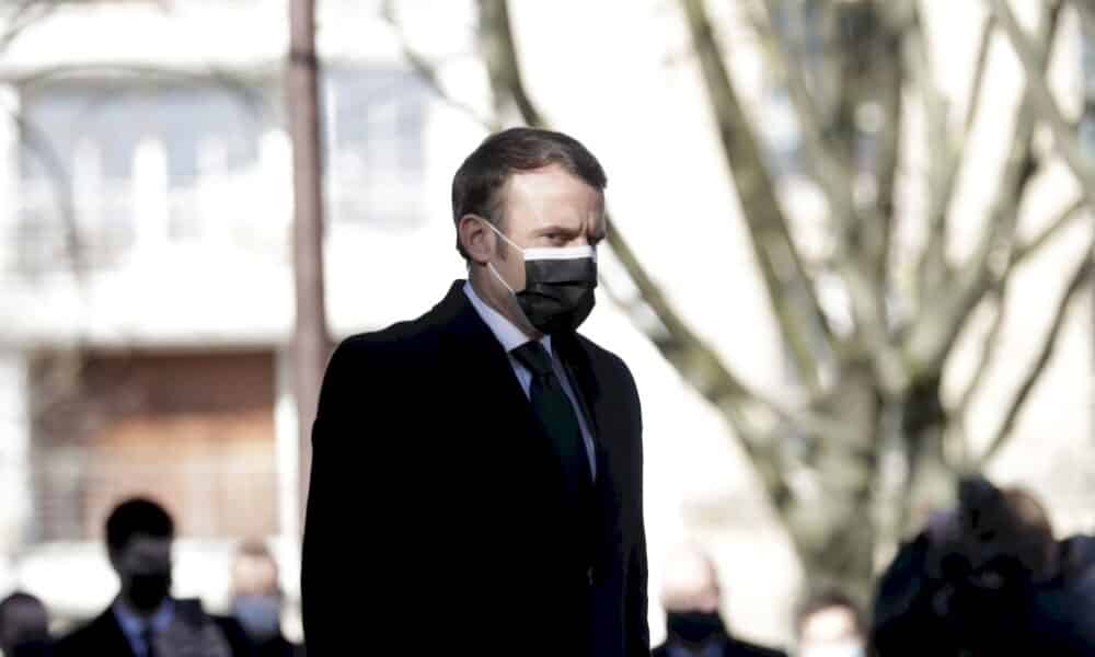 macron-rend-hommage-aux-victimes-du-terrorisme