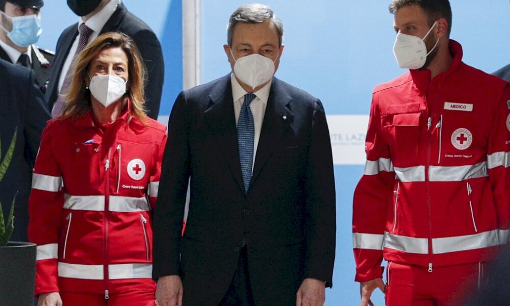 covid-19:-l&rsquo;italie-reconfinee-lundi,-l&rsquo;oms-au-secours-d&rsquo;astrazeneca