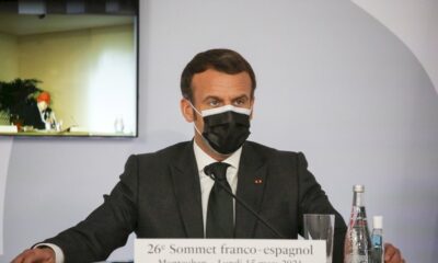 la-france-suspend-l&rsquo;utilisation-du-vaccin-astrazeneca-jusqu&rsquo;a-un-avis-europeen-mardi,-annonce-macron