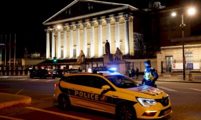 nouvelles-restrictions-sanitaires-en-france:-barrage-ou-tache-d&rsquo;huile-?