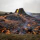 en-islande,-l&rsquo;eruption-volcanique-devient-l&rsquo;attraction-du-moment