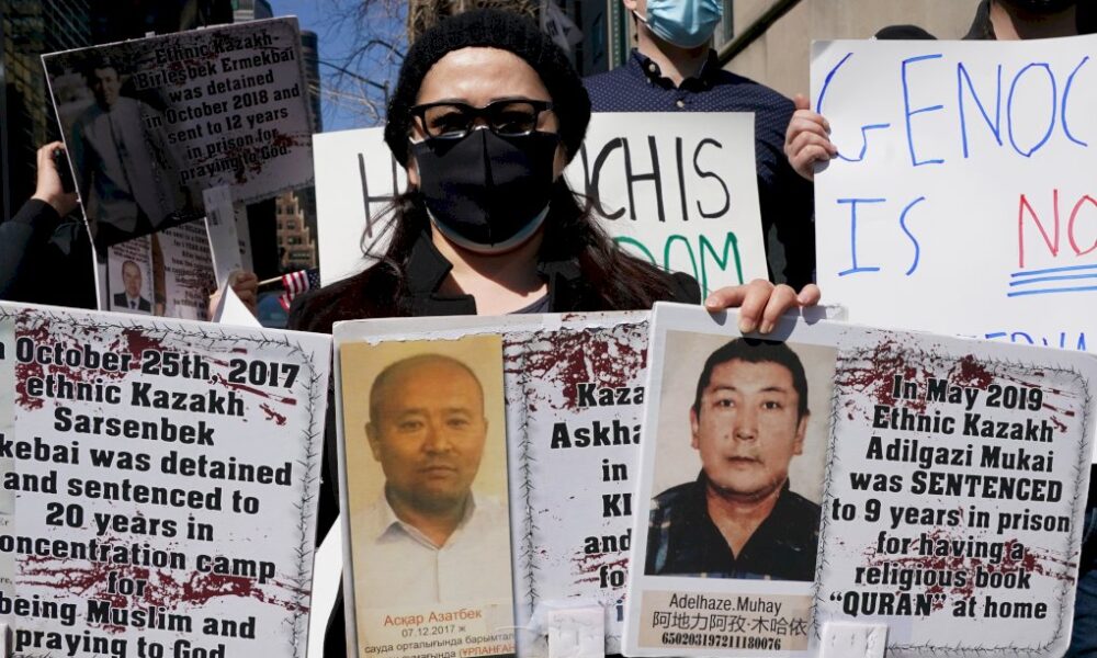 ouighours:-l&rsquo;ue,-le-canada-et-les-usa-sanctionnent-la-chine,-pekin-replique