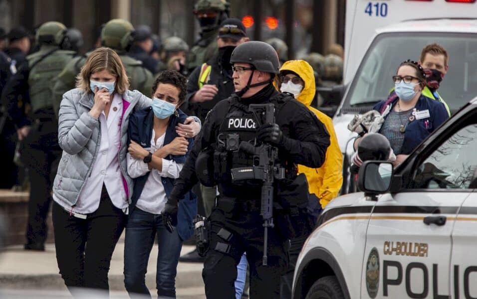 apres-une-nouvelle-tuerie,-biden-reclame-l&rsquo;interdiction-des-fusils-d&rsquo;assaut