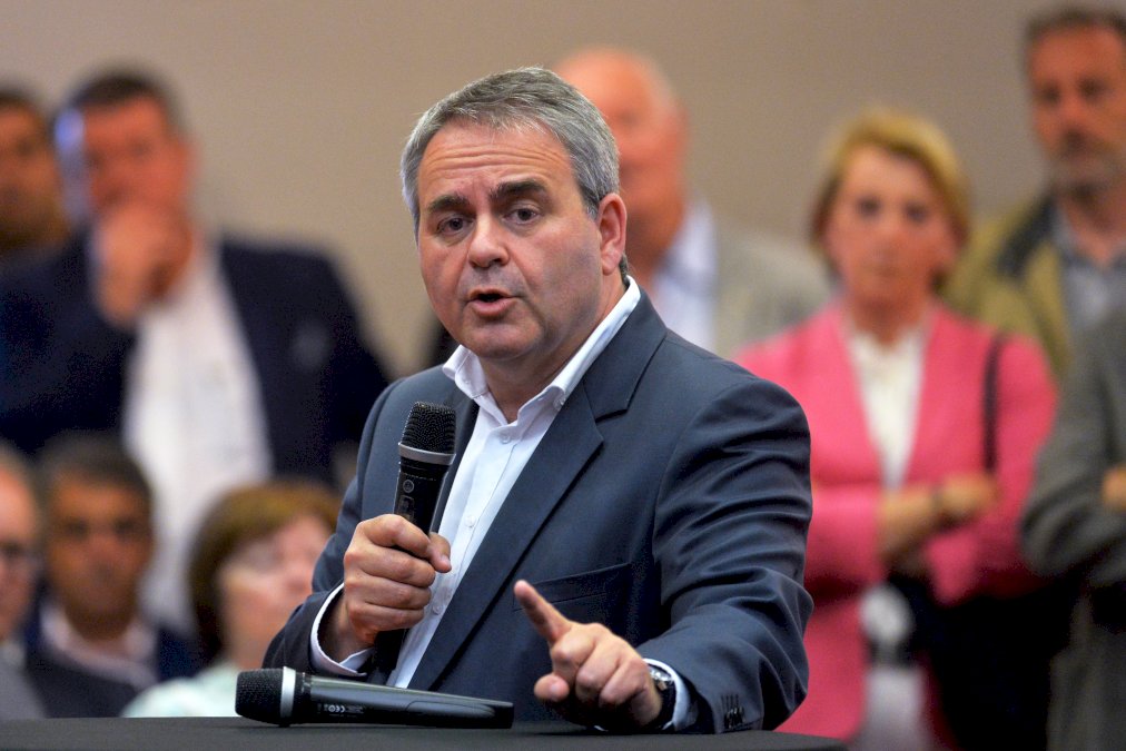 presidentielle:-bertrand-officialise-sa-candidature-pour-2022