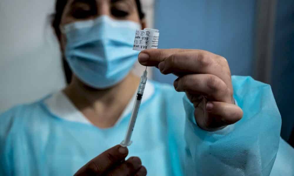 covid-19:-la-troisieme-vague-pire-que-la-deuxieme-dans-les-reas-en-france