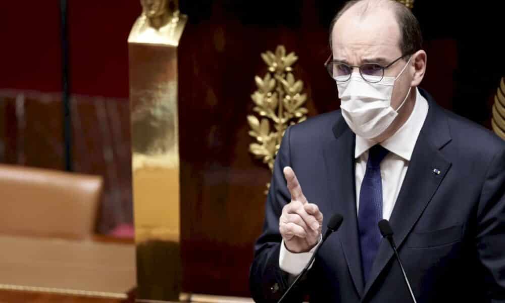 castex-defend-les-mesures-anti-covid-face-a-un-parlement-houleux