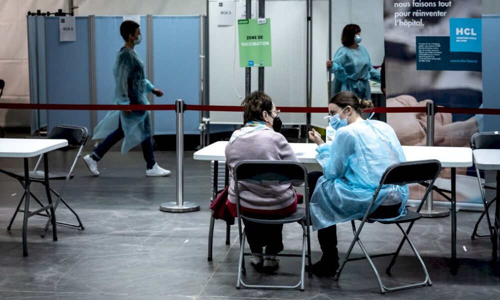 virus-:-l&rsquo;europe-montree-du-doigt-par-l&rsquo;oms,-nouvelles-restrictions-en-france