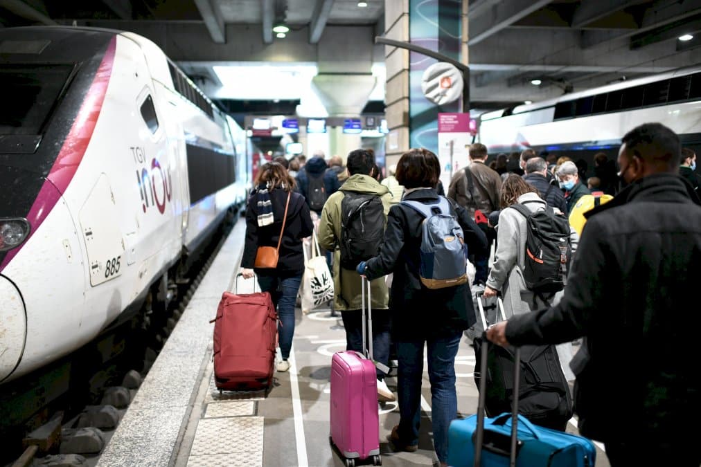 covid:-nouvelle-vague-de-restrictions-pour-affronter-la-3e-vague