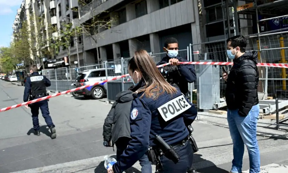 fusillade-mortelle-a-paris:-la-piste-du-reglement-de-comptes-privilegiee