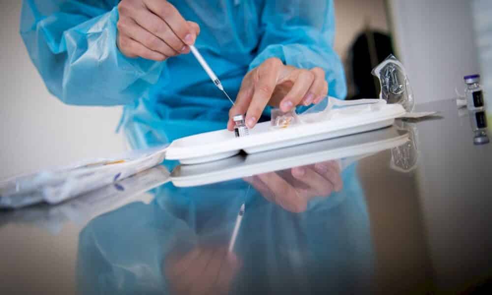 covid-19-:-la-france-subit-toujours-la-loi-de-la-3e-vague