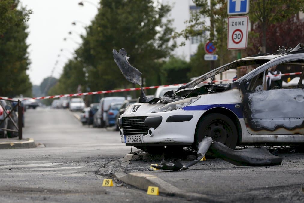 policiers-brules-a-viry-chatillon:-verdict-attendu-pour-les-13-accuses