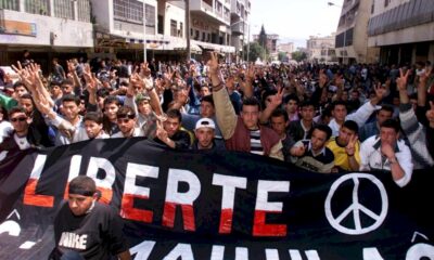 « printemps-noir »:-il-y-a-20-ans,-la-kabylie-defiait-le-pouvoir-dans-la-rue