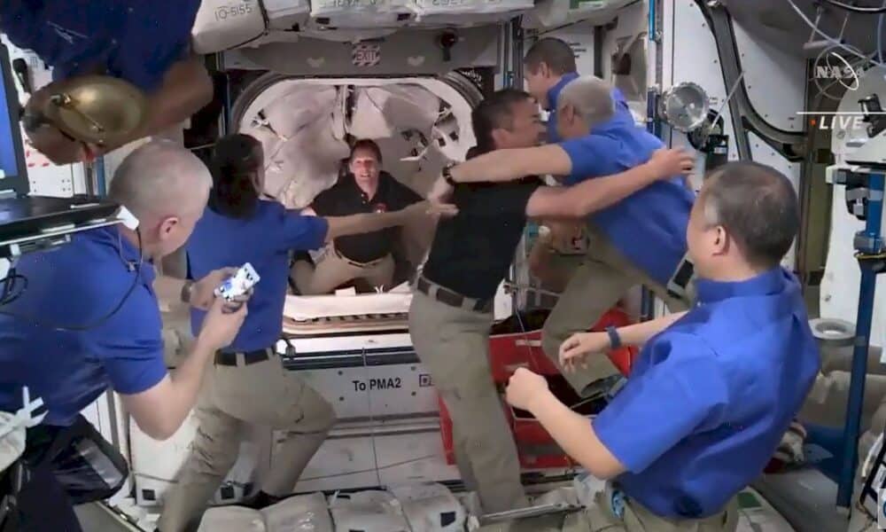 la-capsule-crew-dragon-de-spacex-amene-de-nouveaux-astronautes-sur-l&rsquo;iss