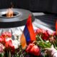 a-erevan,-des-bougies-et-des-fleurs-pour-commemorer-le-massacre-des-armeniens